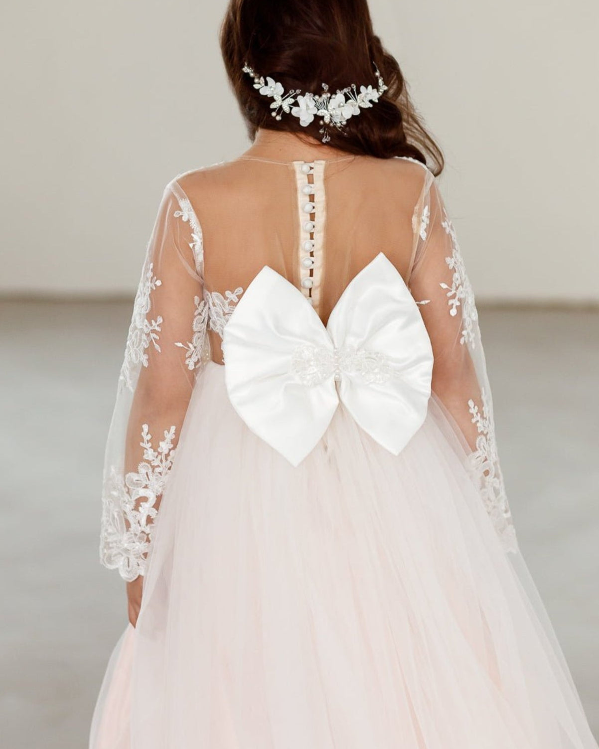 Pink white flower girl dress embroidered trail