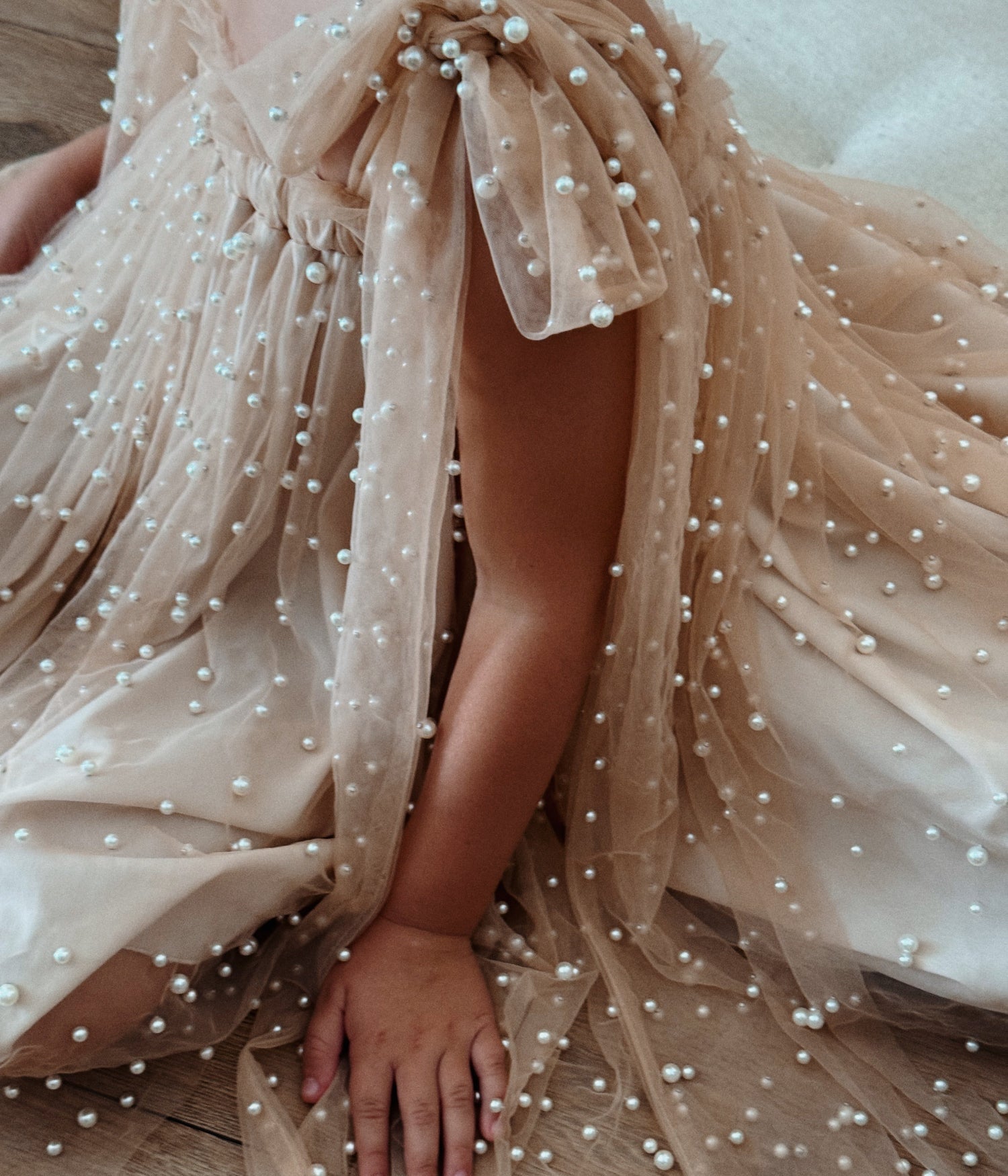 Parel_meisjesjurk_nude