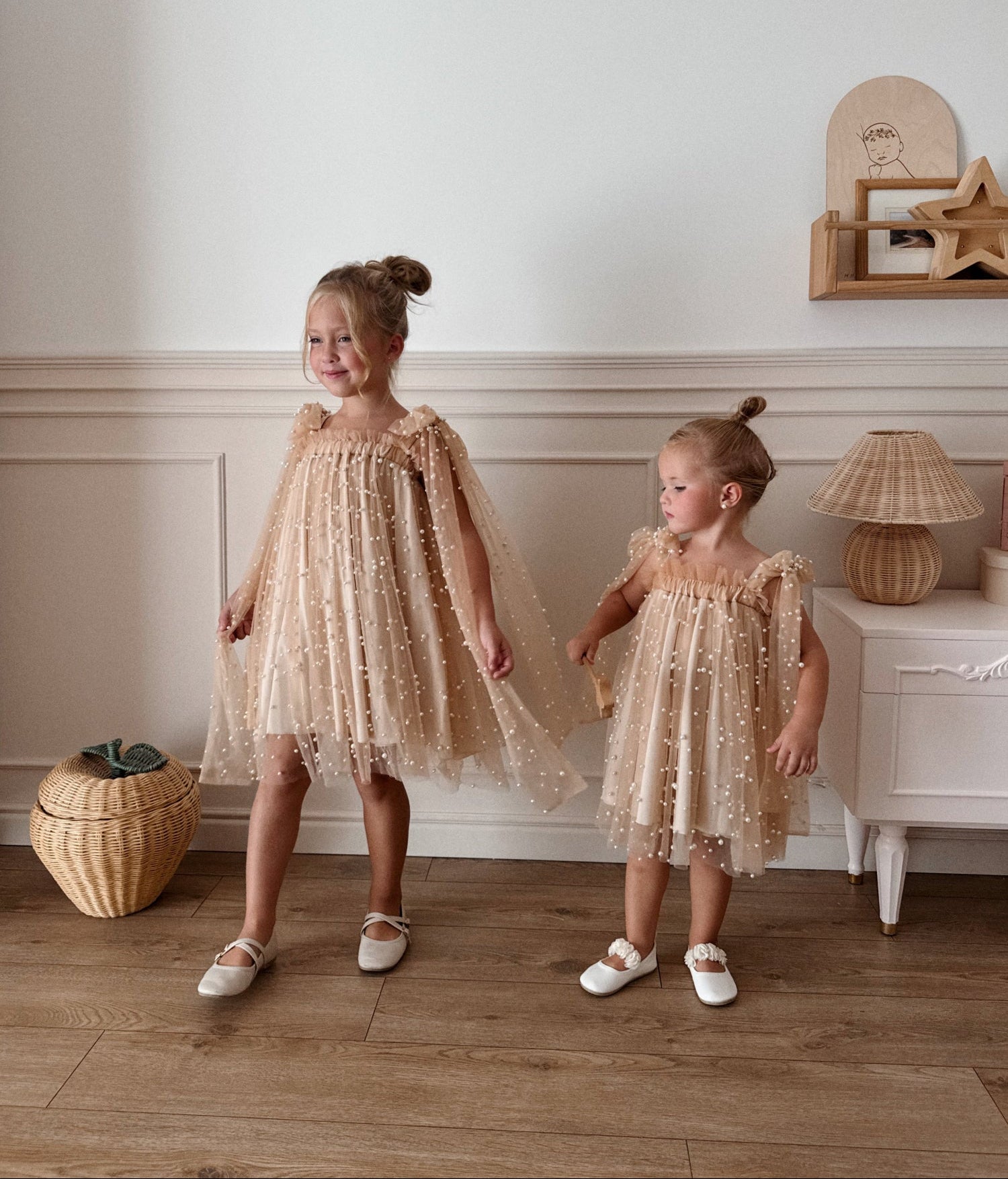 Parel_meisjesjurk_nude