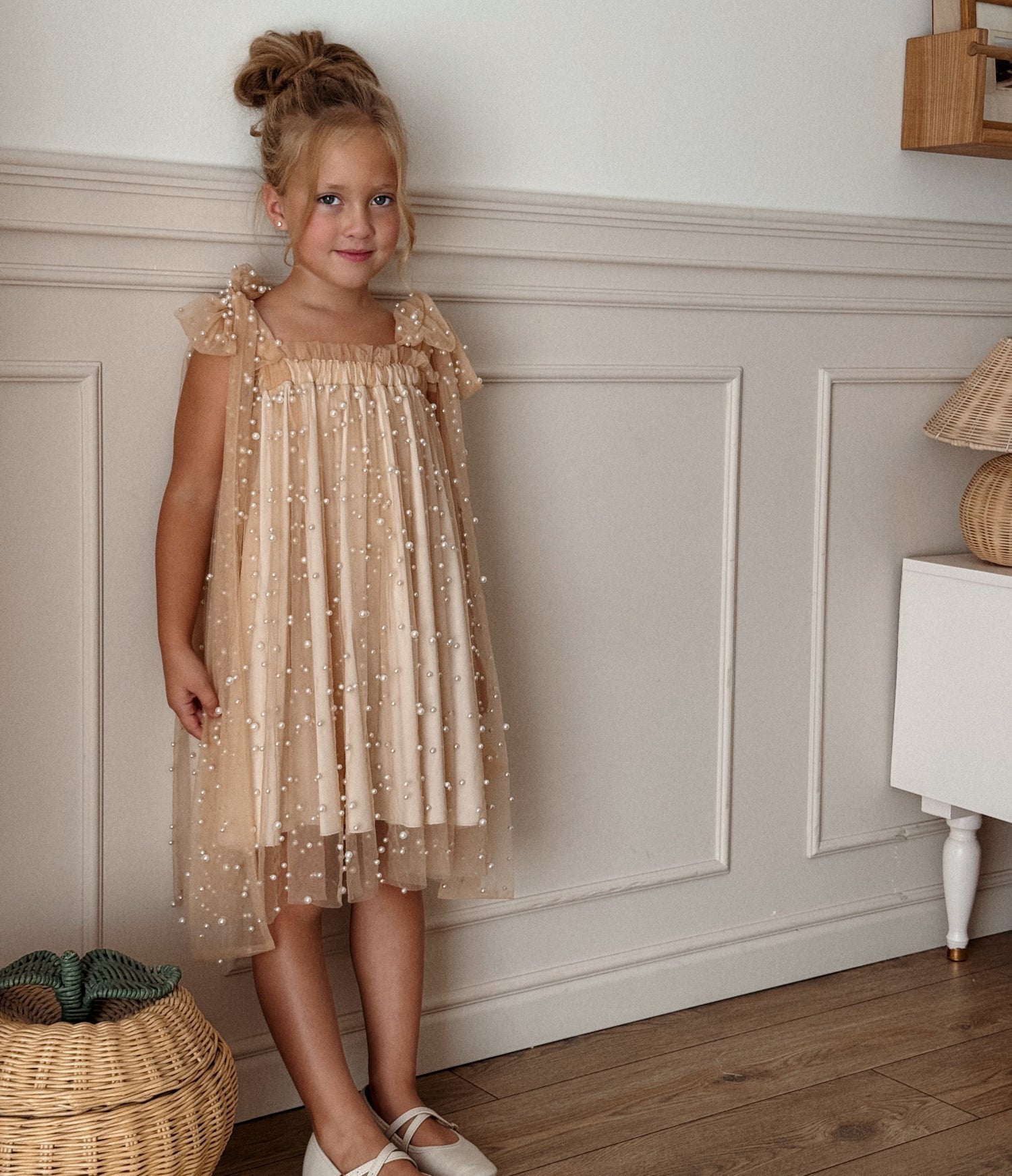 Parel_meisjesjurk_nude